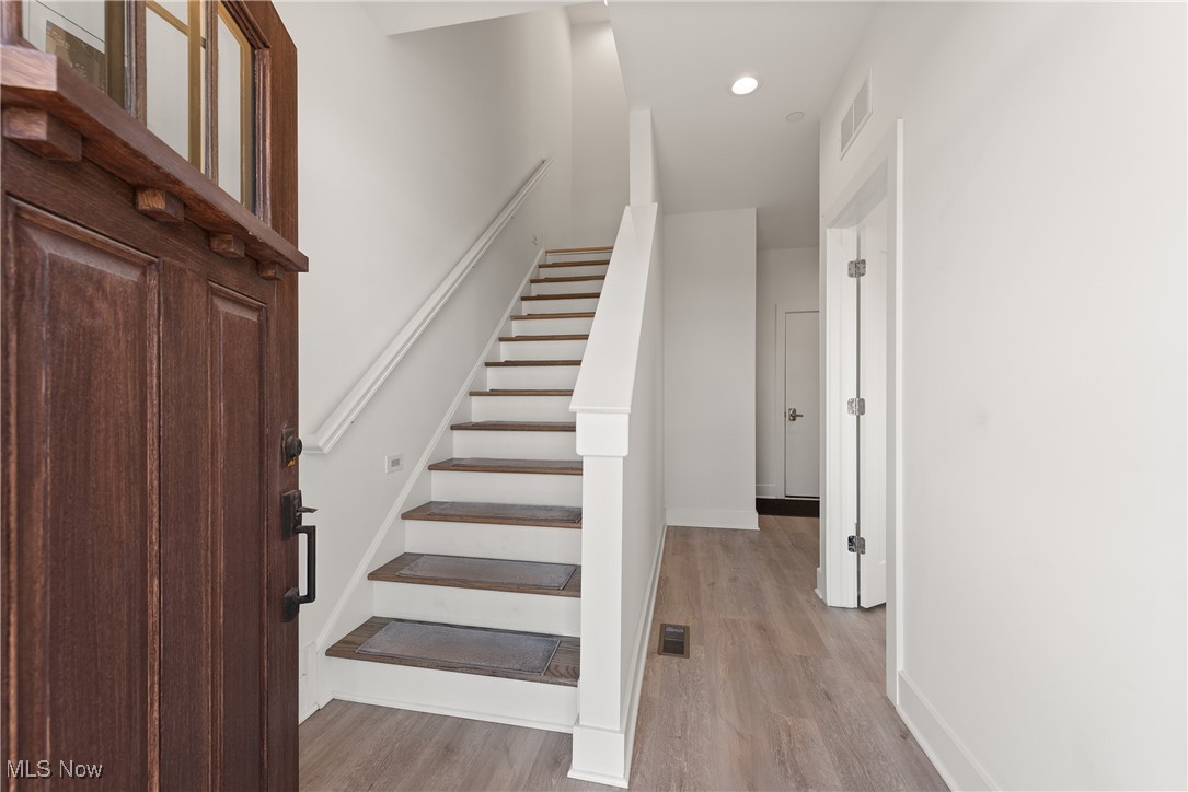 2289 W 19th Street Cleveland OH 44113