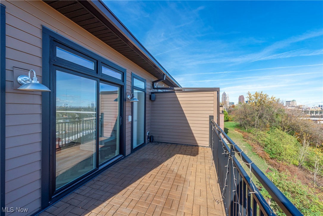 2289 W 19th Street Cleveland OH 44113