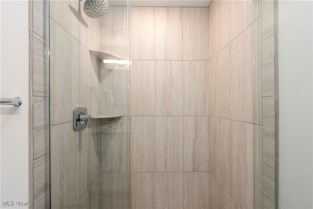 2289 W 19th Street Cleveland OH 44113