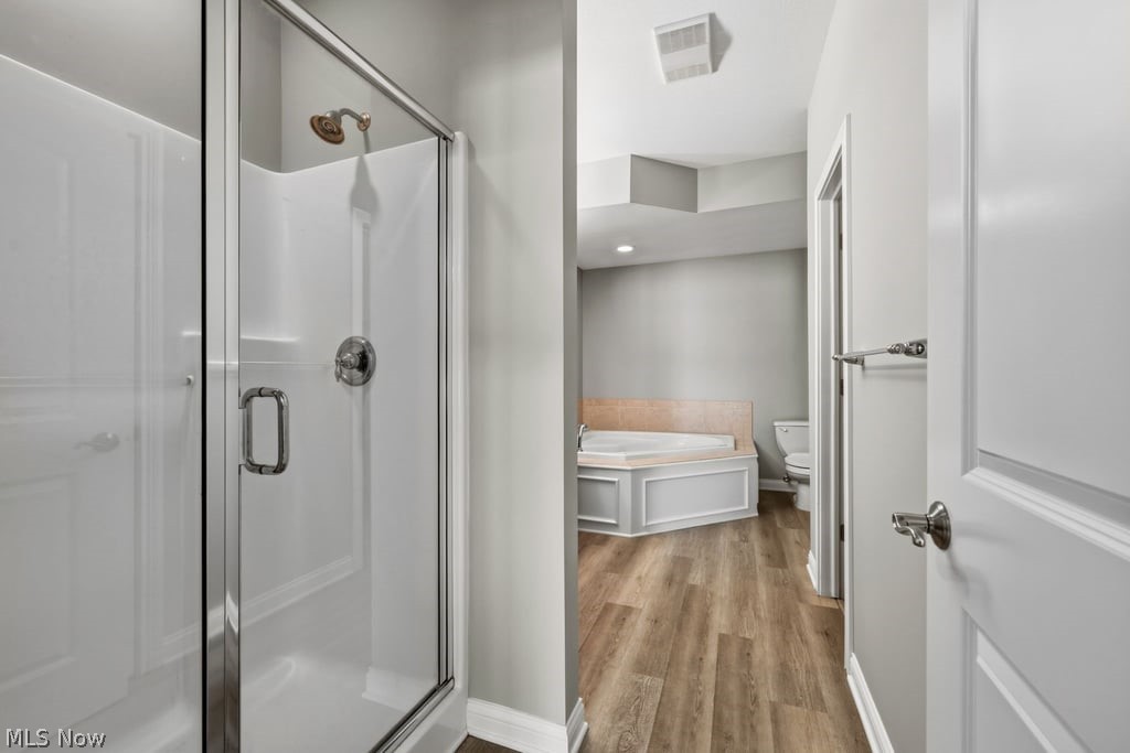 5067 Shepherds Glen Willoughby OH 44094