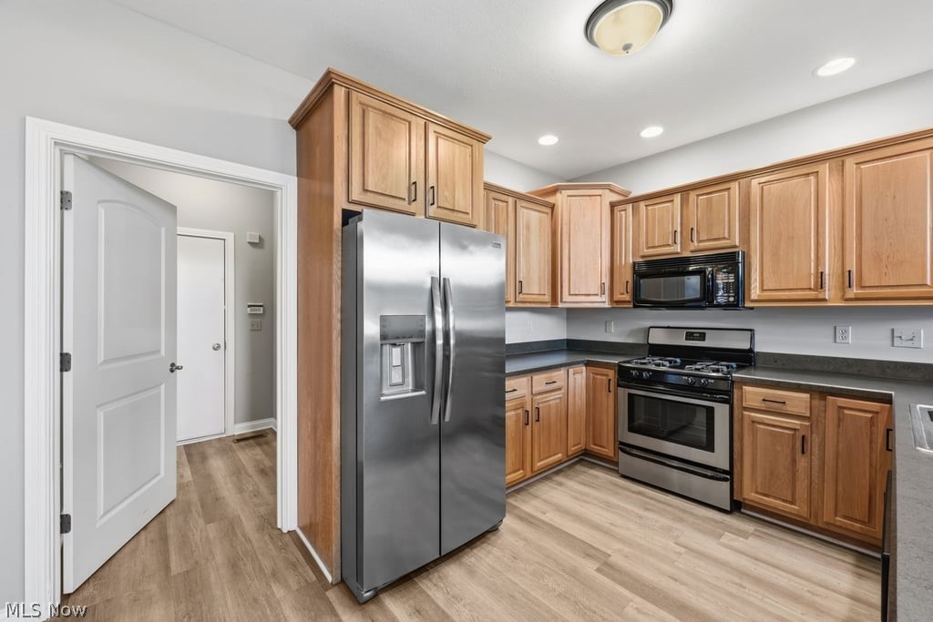 5067 Shepherds Glen Willoughby OH 44094