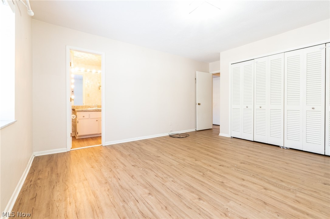2112 Acacia Park Drive Lyndhurst OH 44124