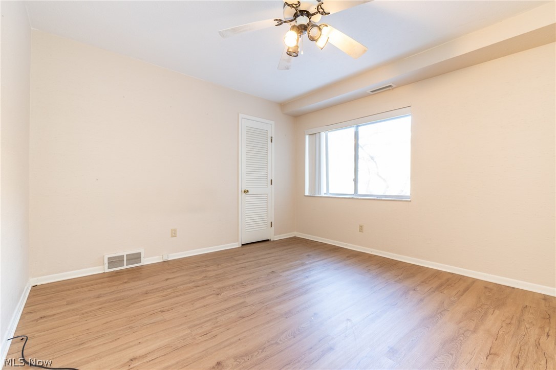 2112 Acacia Park Drive Lyndhurst OH 44124