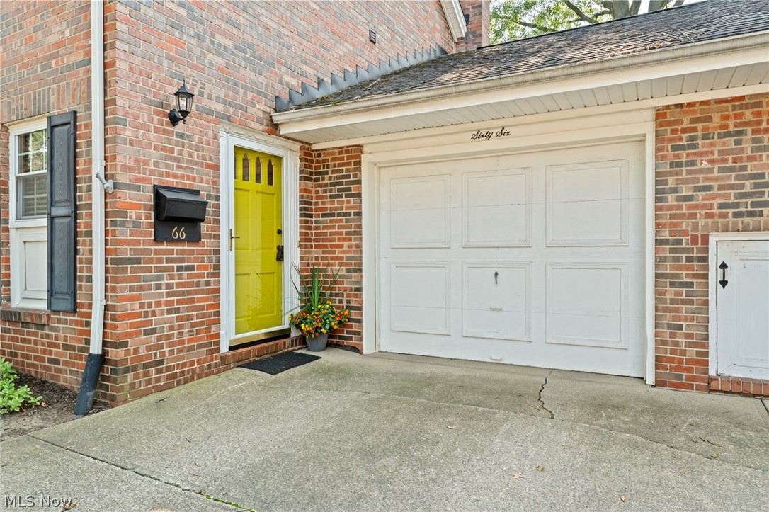 66 Yardley Lane Akron OH 44313