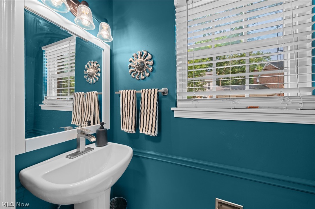 66 Yardley Lane Akron OH 44313