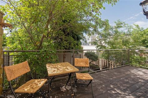 511 Literary Road Cleveland OH 44113