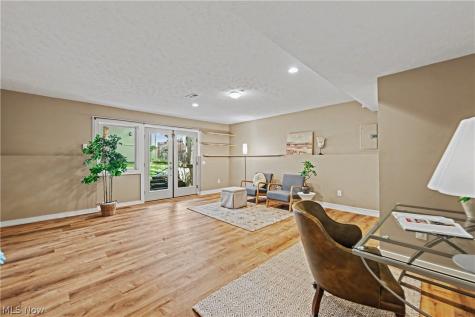 511 Literary Road Cleveland OH 44113