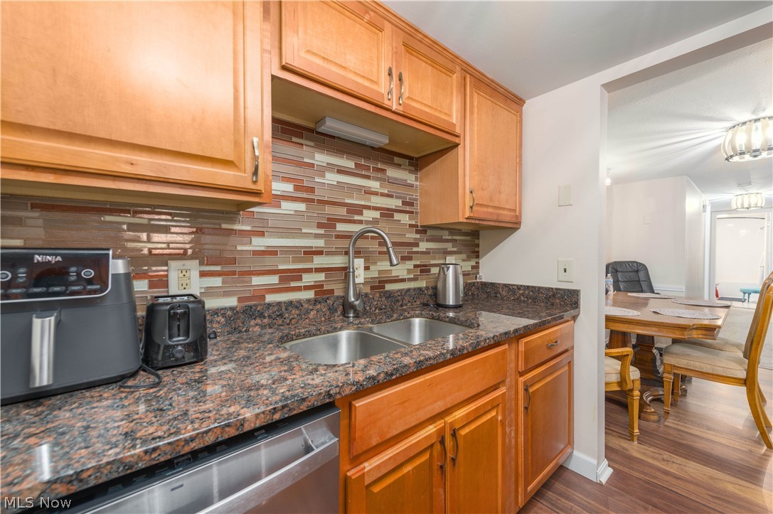 7005 Carriage Hill Drive Brecksville OH 44141