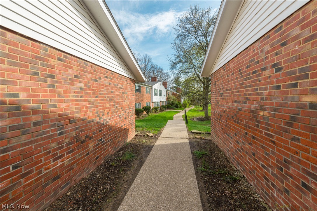 7005 Carriage Hill Drive Brecksville OH 44141