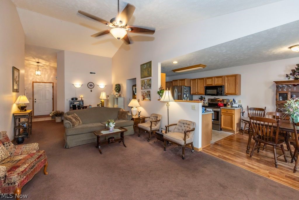 3069 Somerset Drive Lakemore OH 44312