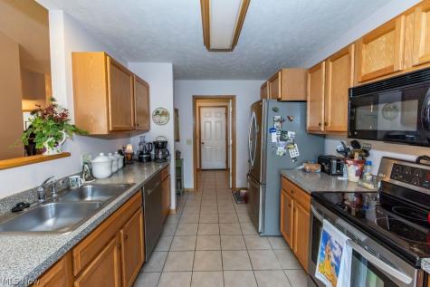 3069 Somerset Drive Lakemore OH 44312