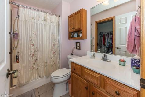 3069 Somerset Drive Lakemore OH 44312