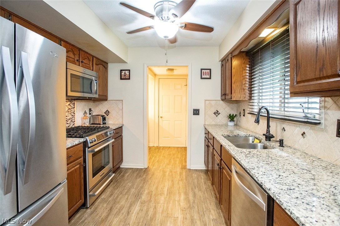 28 Pond Drive Rocky River OH 44116