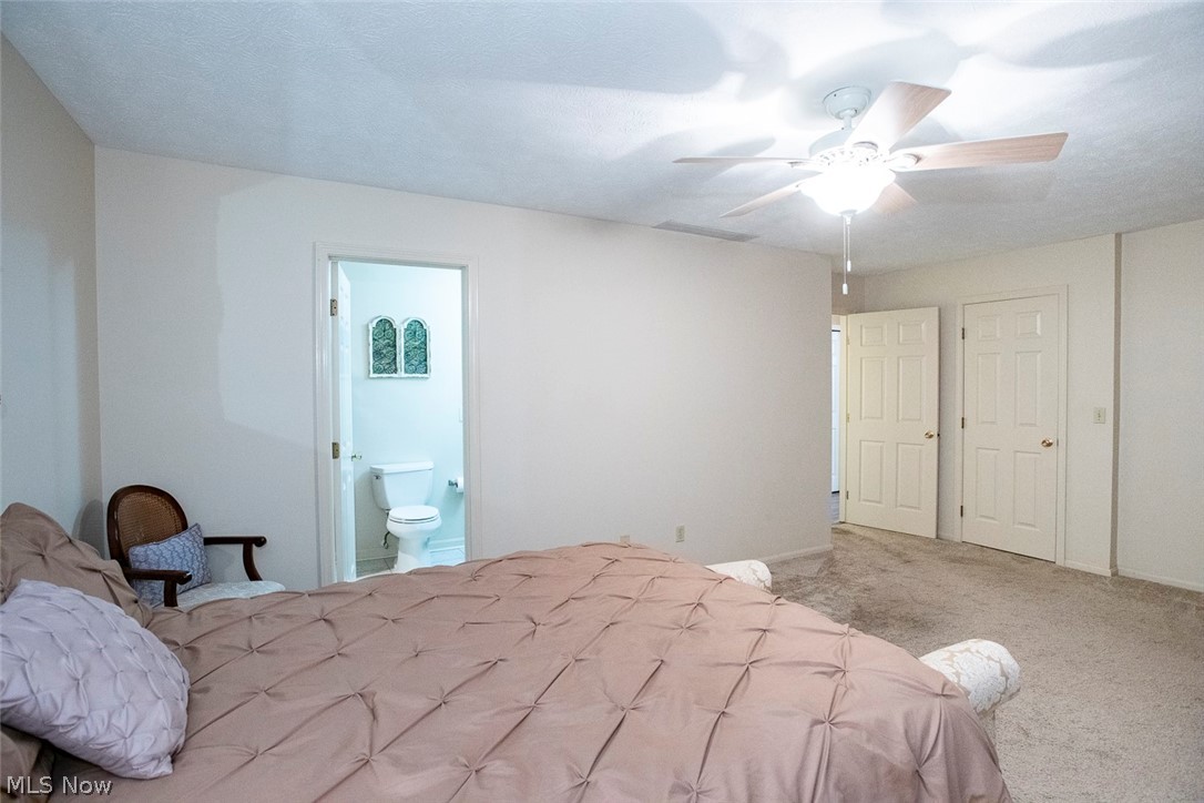 28 Pond Drive Rocky River OH 44116