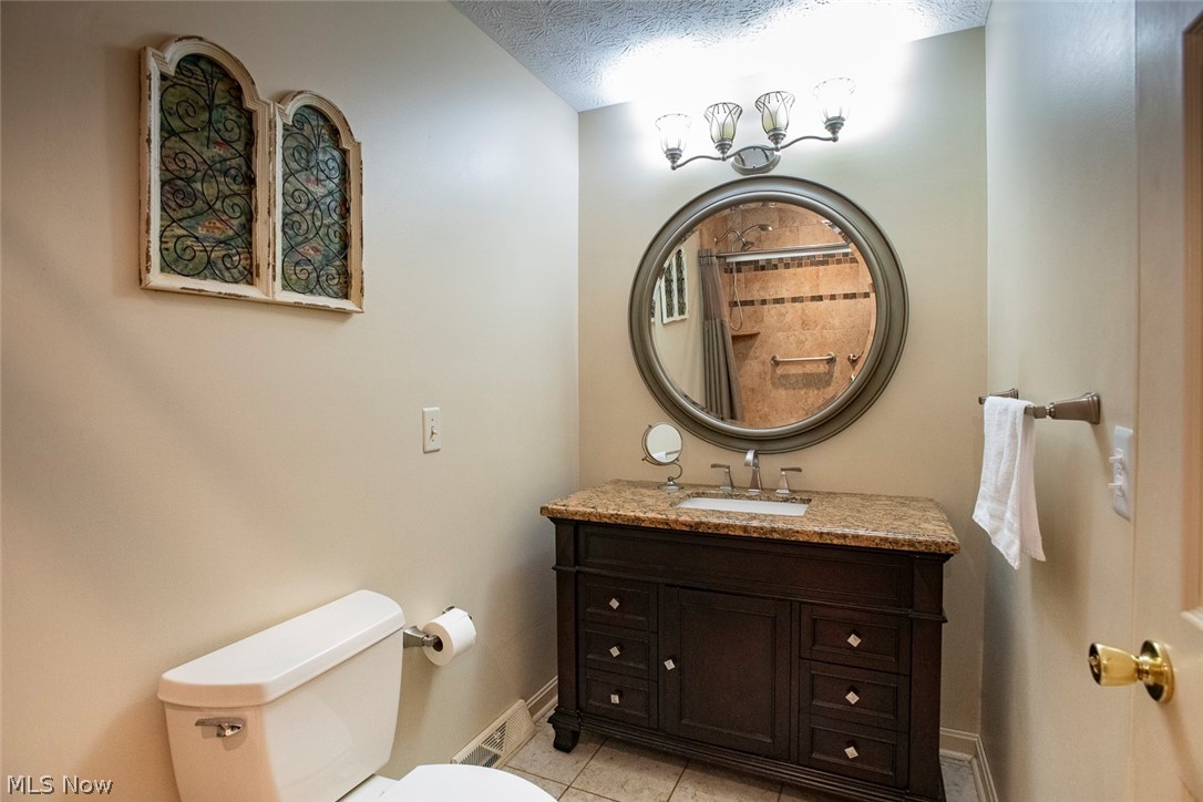 28 Pond Drive Rocky River OH 44116