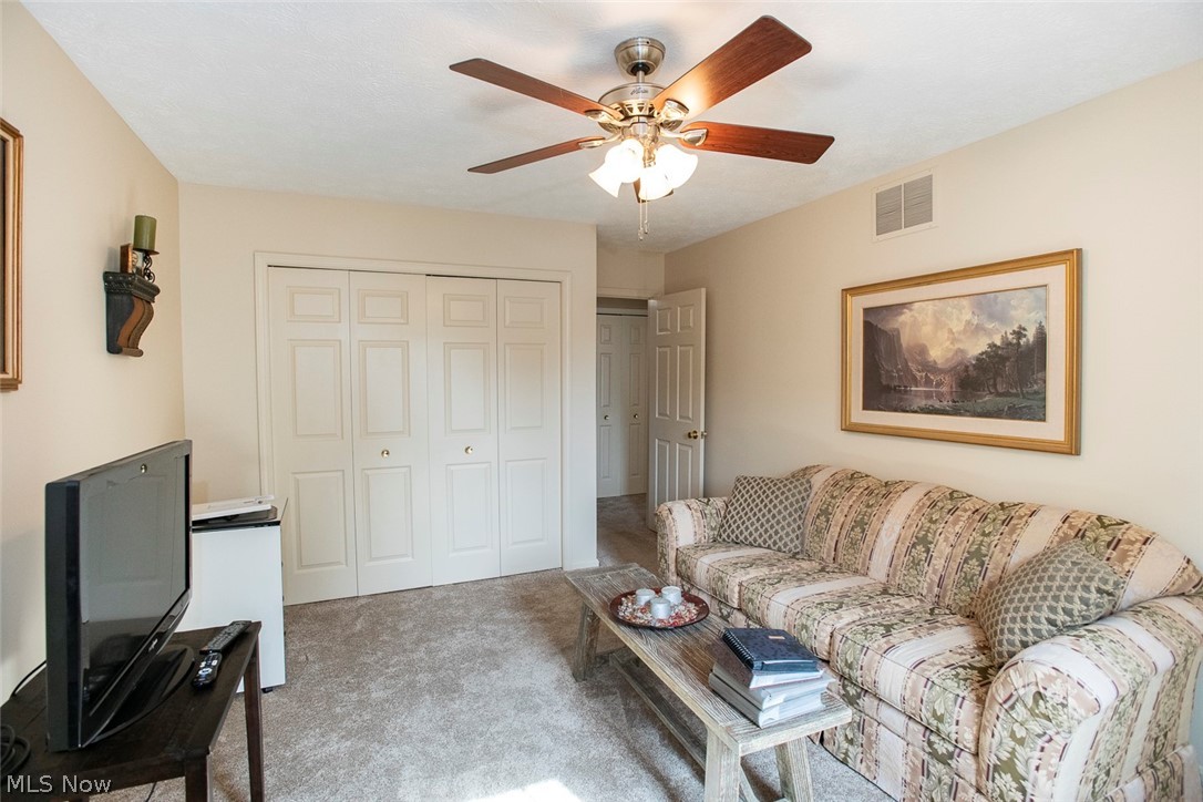 28 Pond Drive Rocky River OH 44116