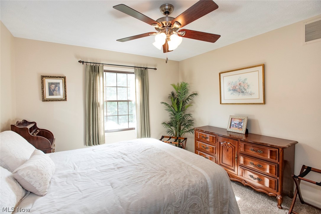 28 Pond Drive Rocky River OH 44116