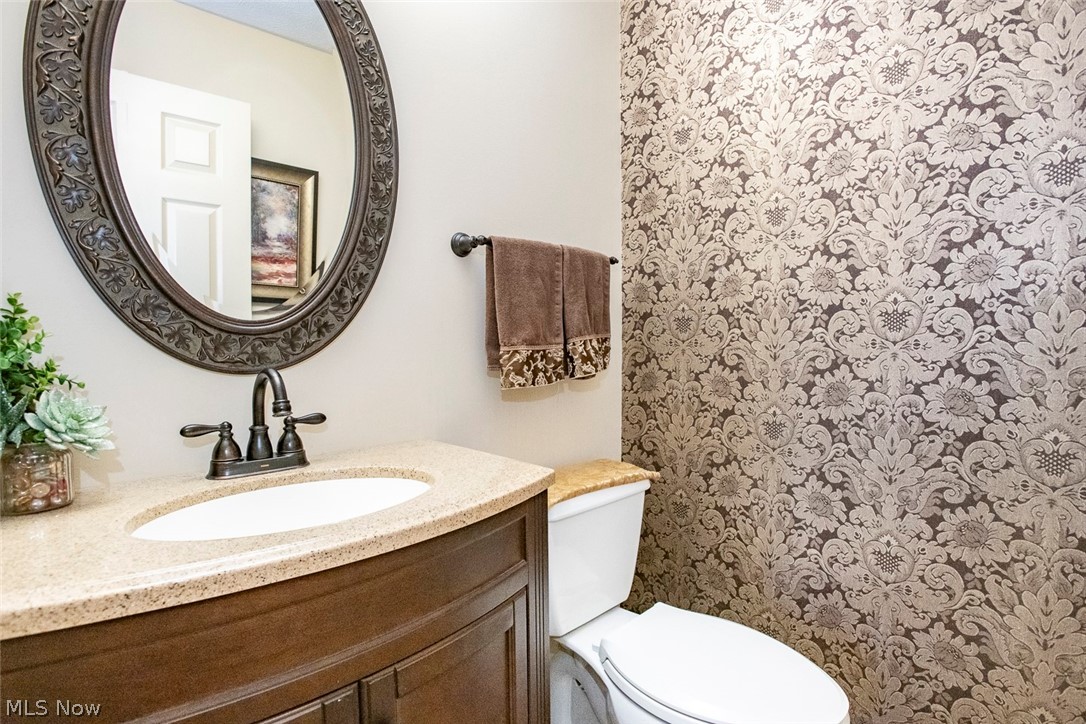 28 Pond Drive Rocky River OH 44116
