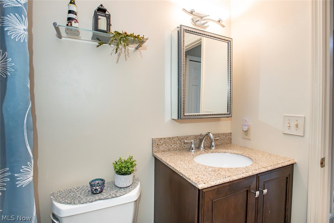 28 Pond Drive Rocky River OH 44116