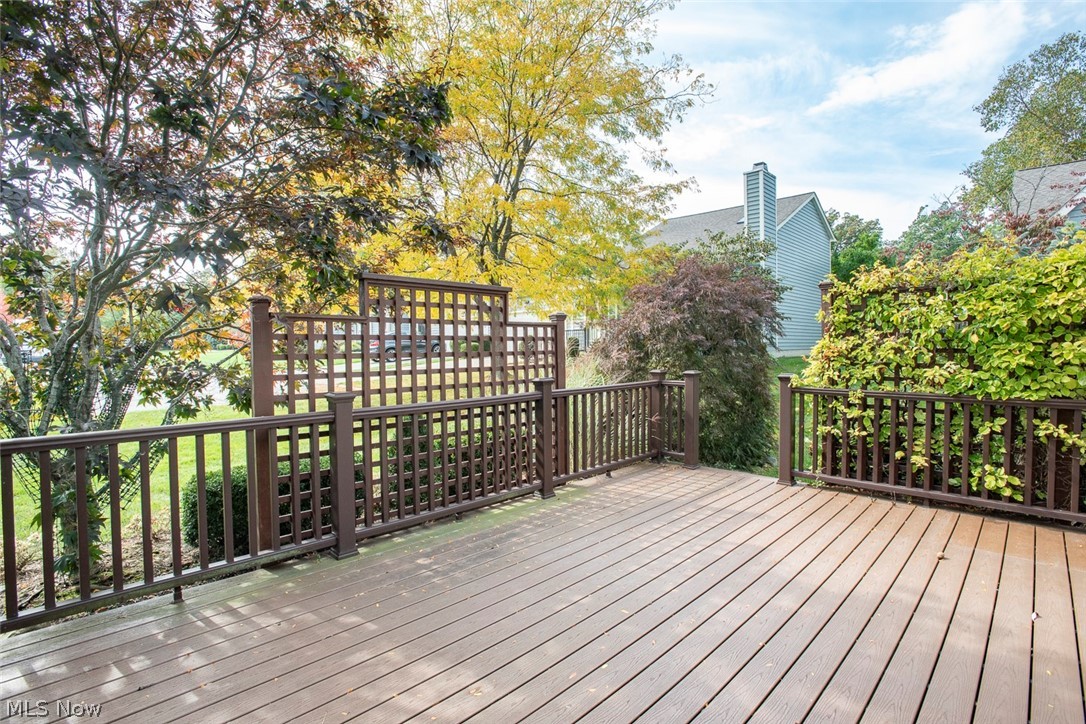 28 Pond Drive Rocky River OH 44116