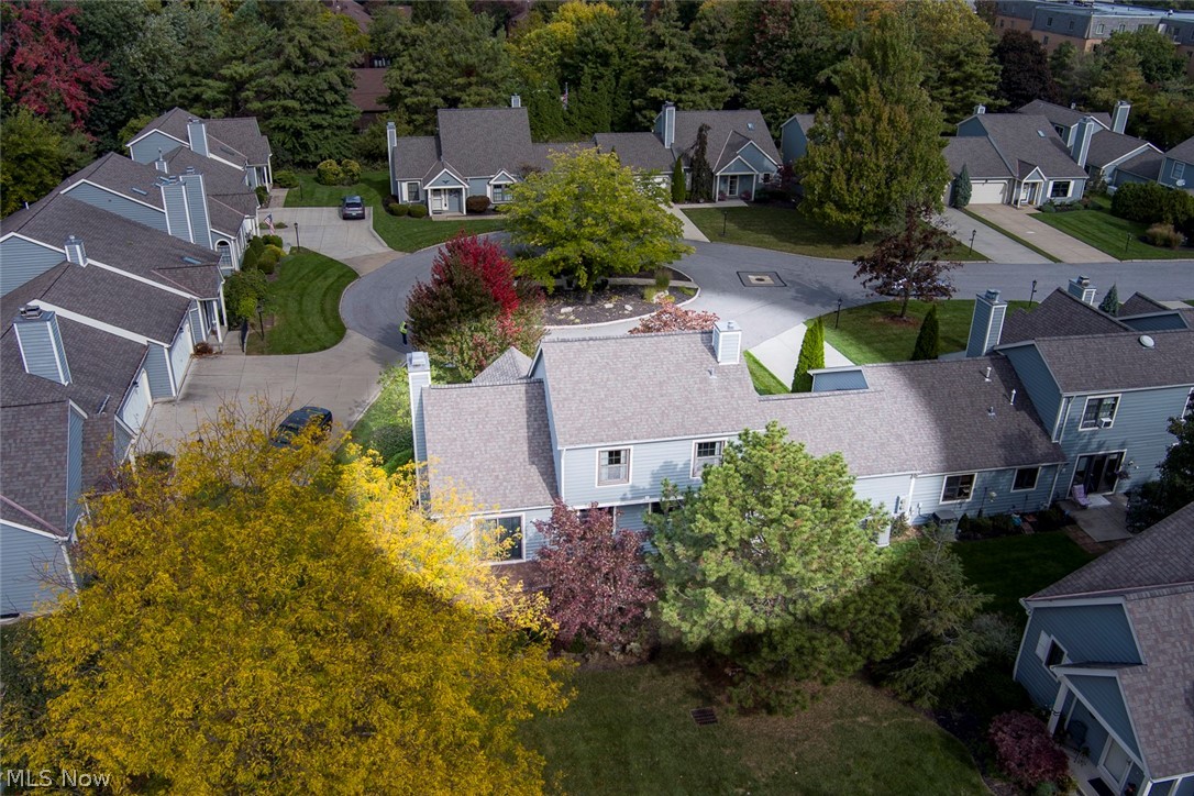 28 Pond Drive Rocky River OH 44116