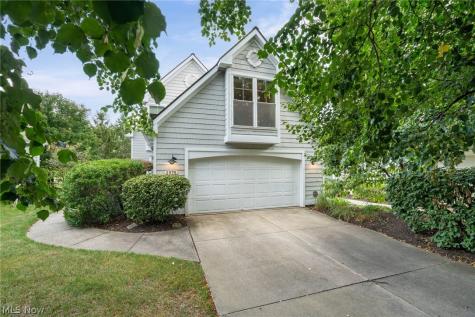 2975 Waterford Drive Twinsburg OH 44087