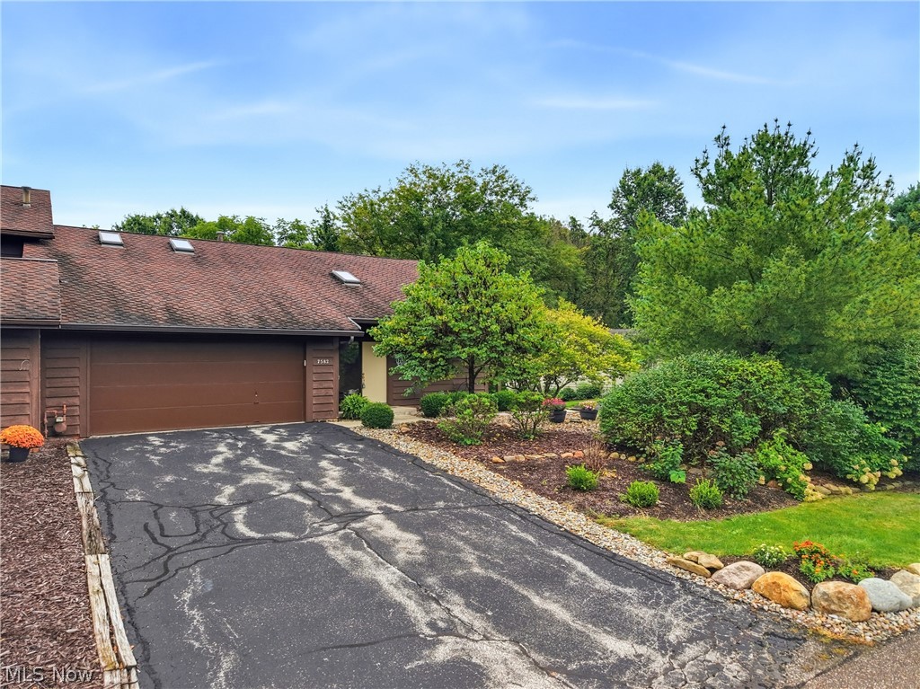 7582 Heather Circle Kent OH 44240