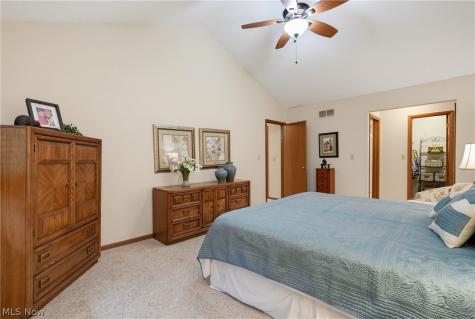 7582 Heather Circle Kent OH 44240