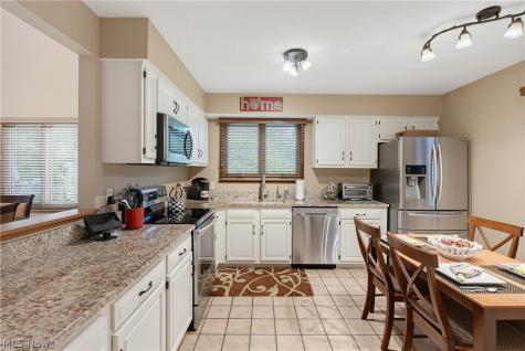7582 Heather Circle Kent OH 44240