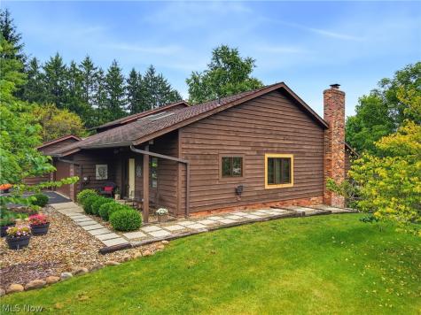 7582 Heather Circle Kent OH 44240