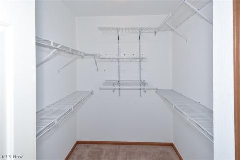 2121 Oakwood Court Avon OH 44011
