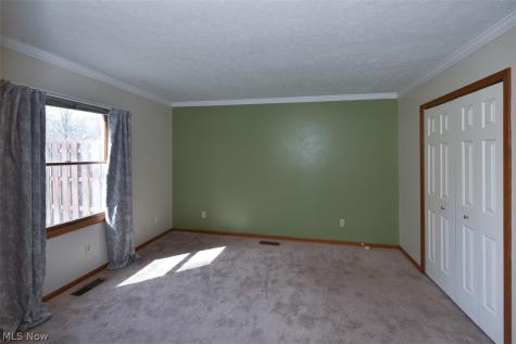 2121 Oakwood Court Avon OH 44011