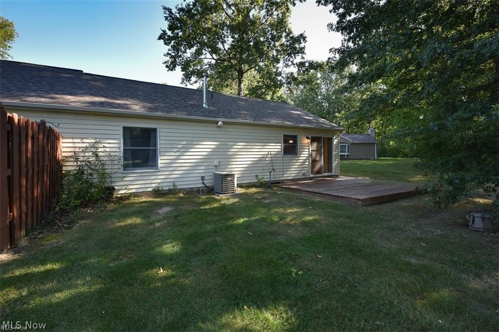 2121 Oakwood Court Avon OH 44011