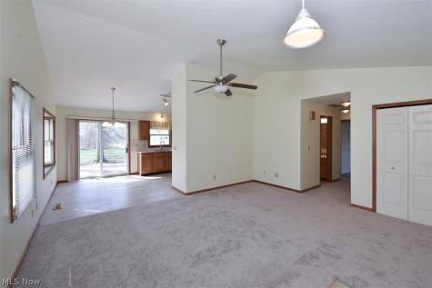 2121 Oakwood Court Avon OH 44011