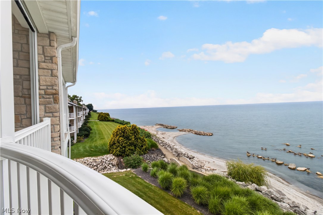 2780 Whispering Shores Drive Vermilion OH 44089