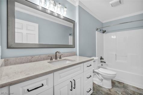 411 Sherbrook Circle NE North Canton OH 44720