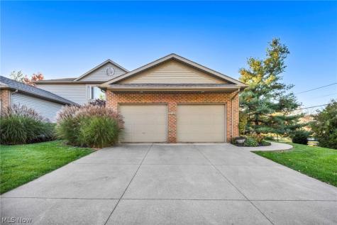 411 Sherbrook Circle NE North Canton OH 44720
