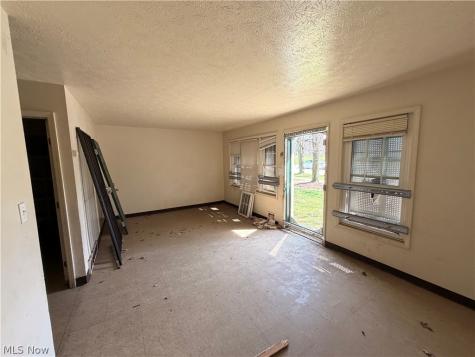9321 Manor Avenue Cleveland OH 44104