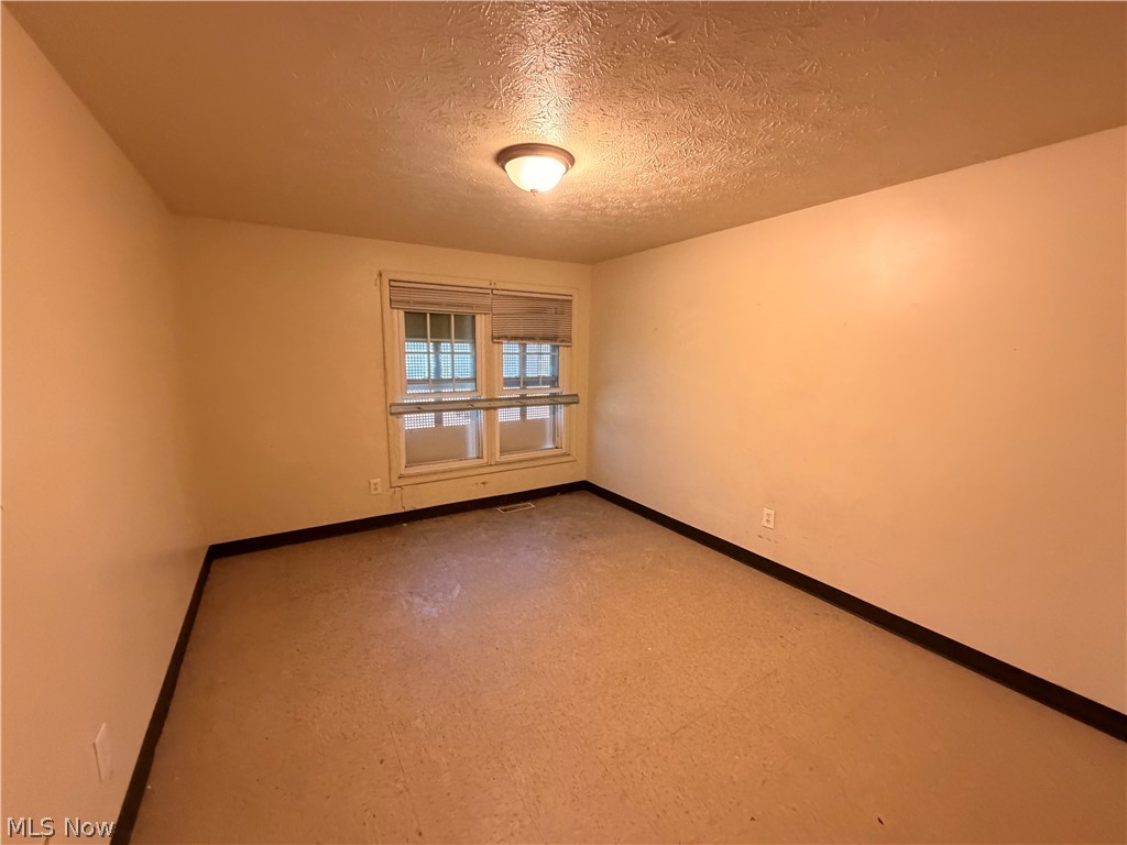 9321 Manor Avenue Cleveland OH 44104
