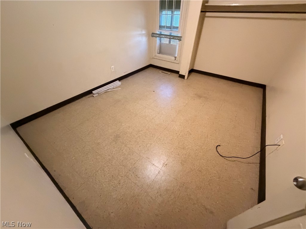 9321 Manor Avenue Cleveland OH 44104