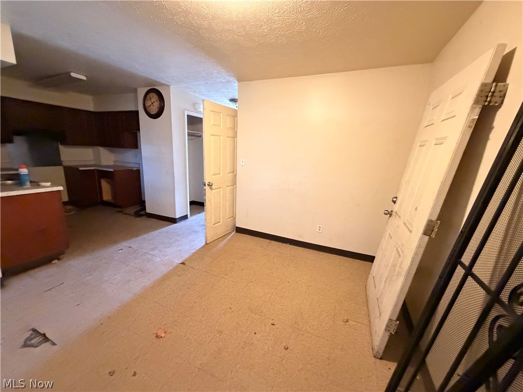 9321 Manor Avenue Cleveland OH 44104