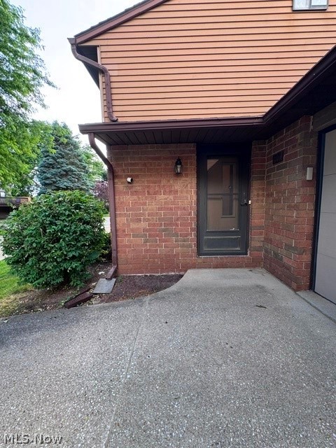 305 Guys Run Road Akron OH 44319