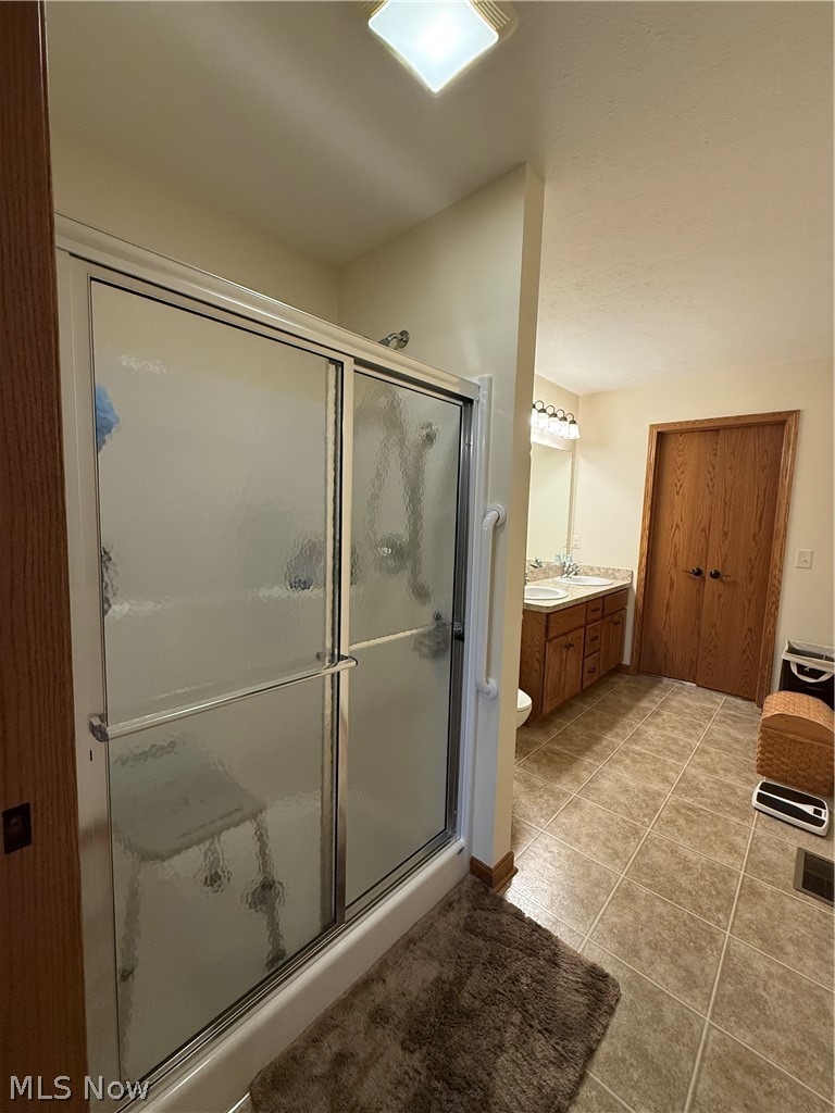 233 Woodbury Circle Dalton OH 44618