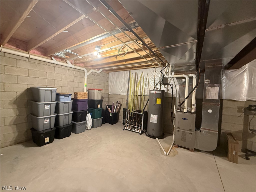233 Woodbury Circle Dalton OH 44618