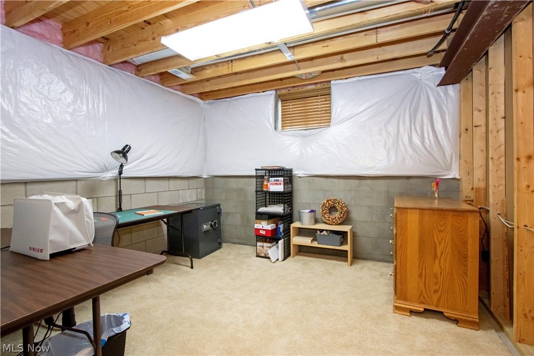 233 Woodbury Circle Dalton OH 44618