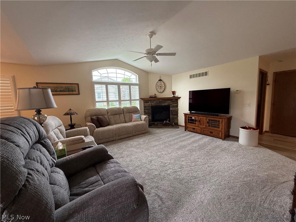 233 Woodbury Circle Dalton OH 44618