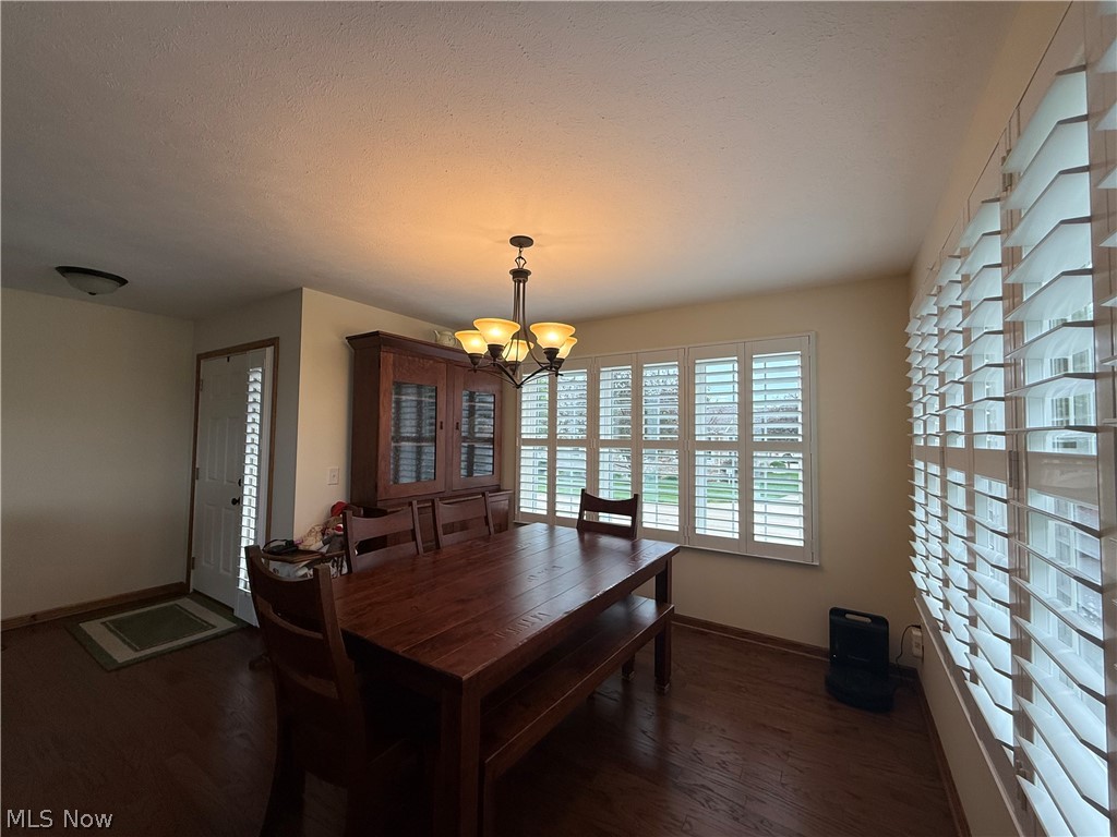 233 Woodbury Circle Dalton OH 44618