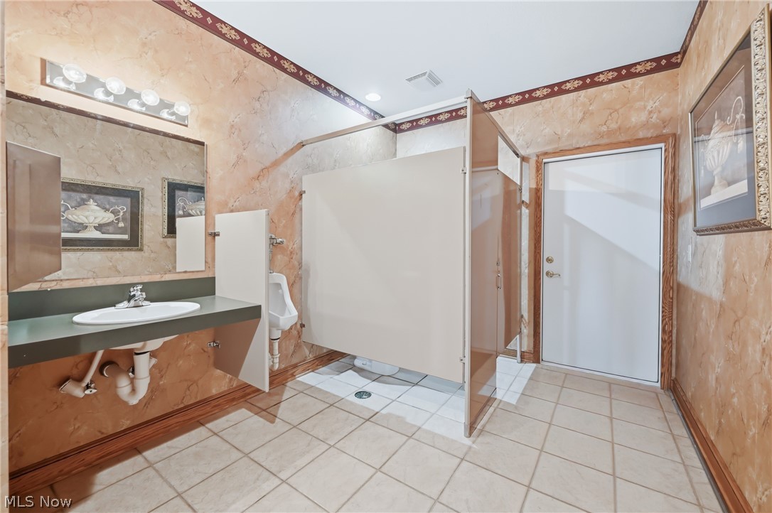 1948 S Lincoln Avenue Salem OH 44460