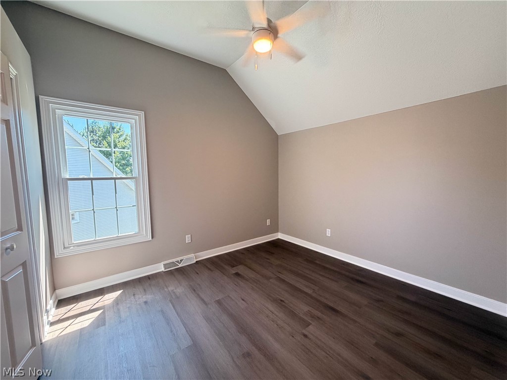 90 Lake Pointe Circle Canfield OH 44406