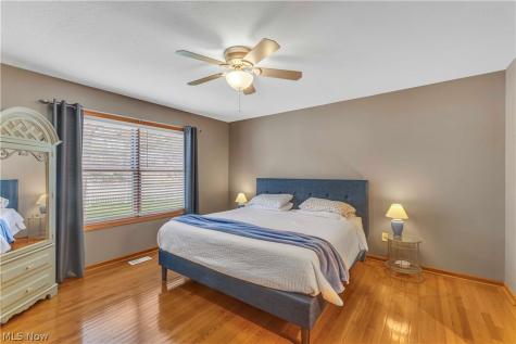 363 Northcoast Point Drive Eastlake OH 44095